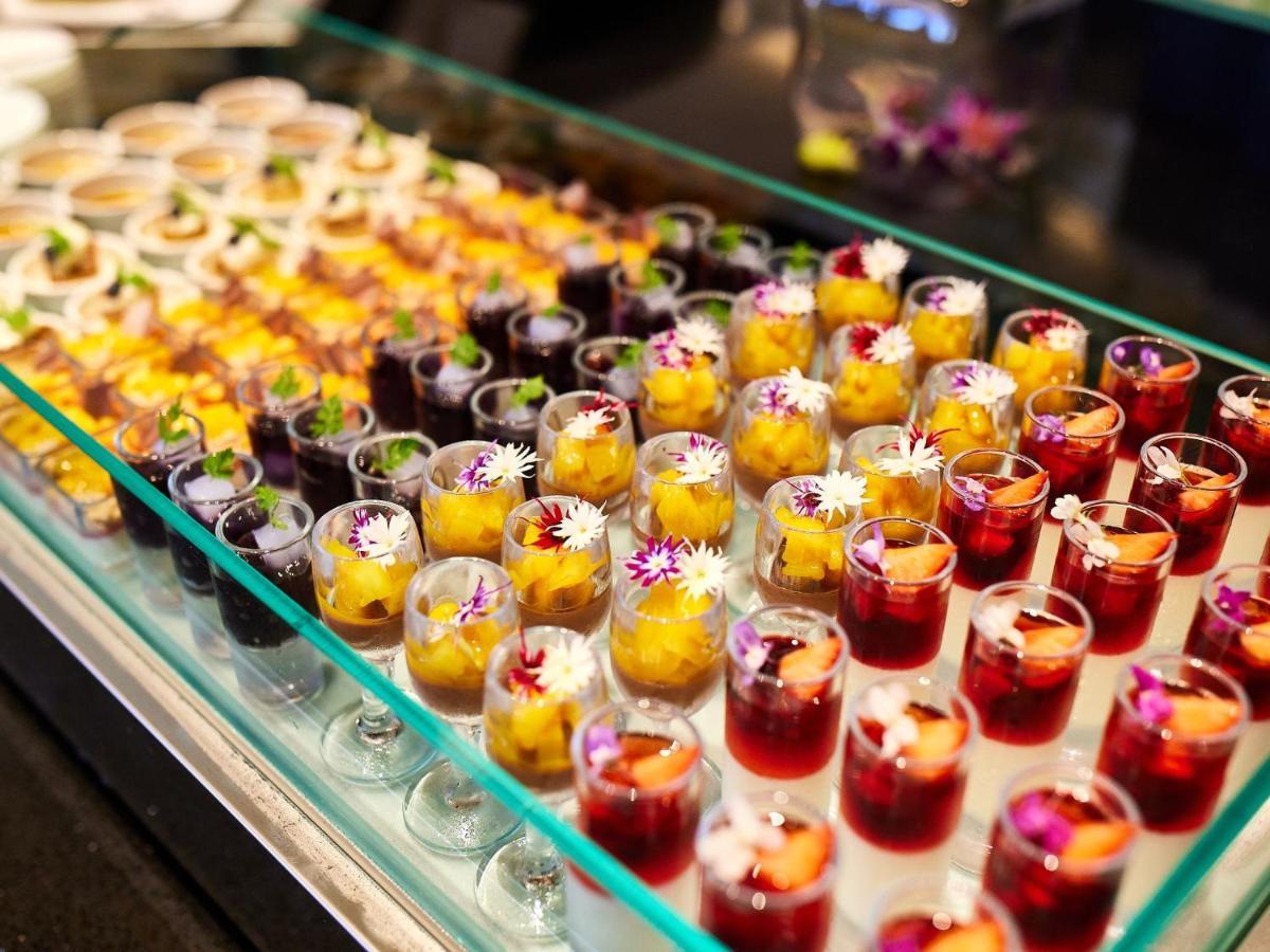 Ryukyu Hotel & Resort Nashiro Beach Itoman Extérieur photo A selection of desserts